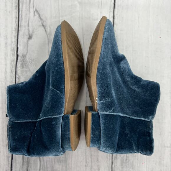 Old Navy Girls US Size 9 Blue Velvet Heel Ankle Boots Booties Side Zip - Picture 4 of 11